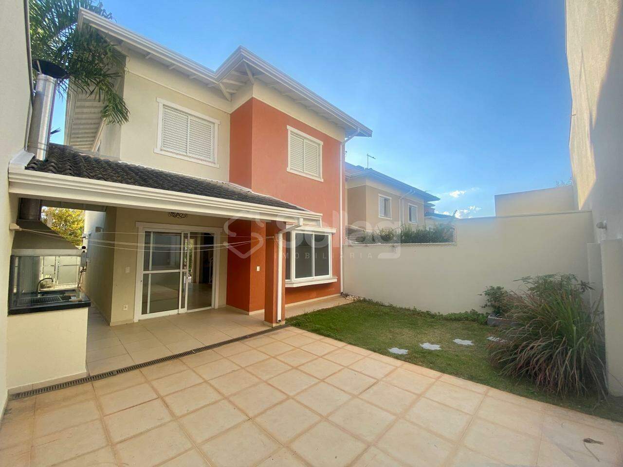 Casa em condomínio para aluguel no Pinheirinho: