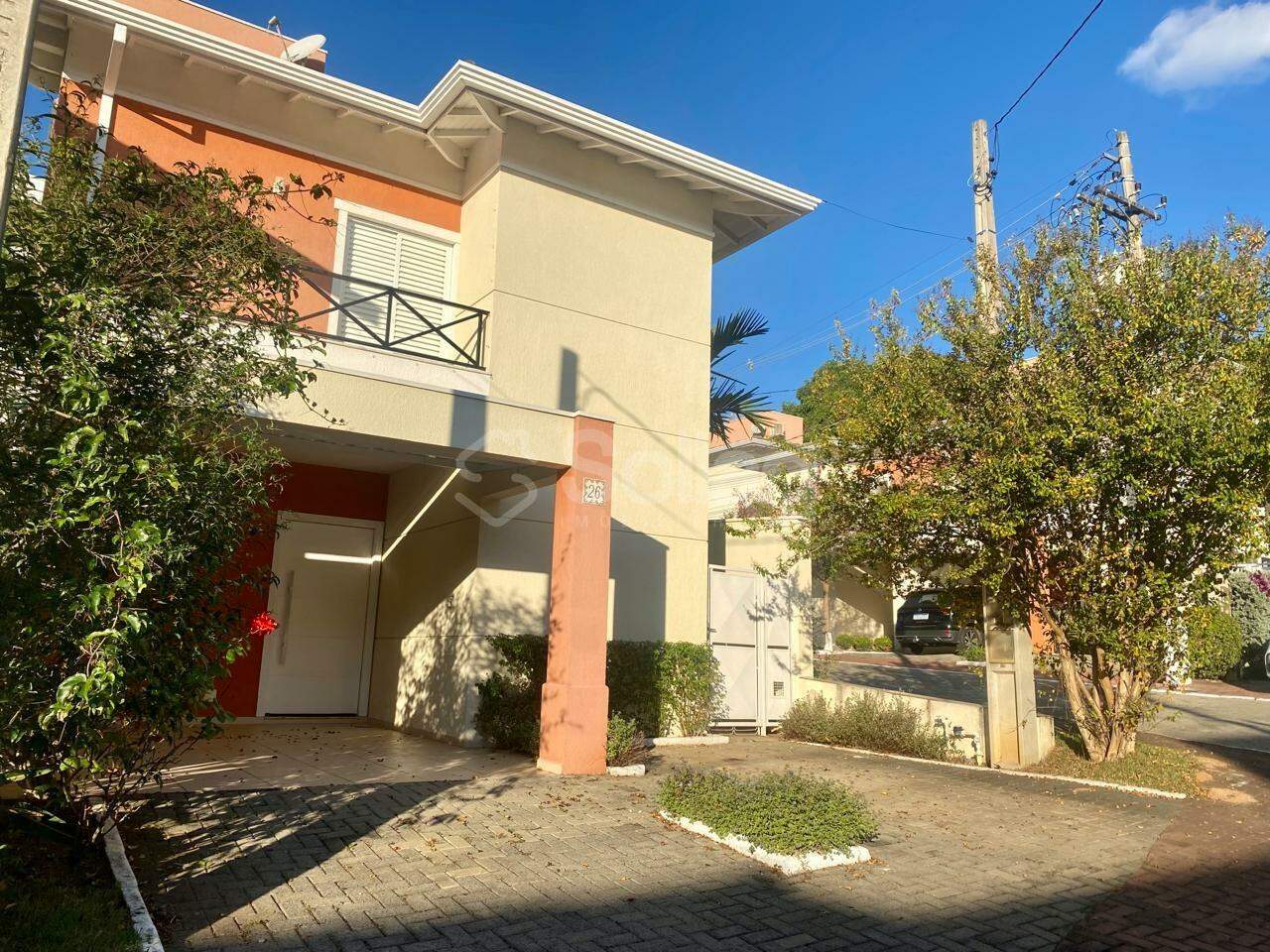 Casa em condomínio para aluguel no Pinheirinho: