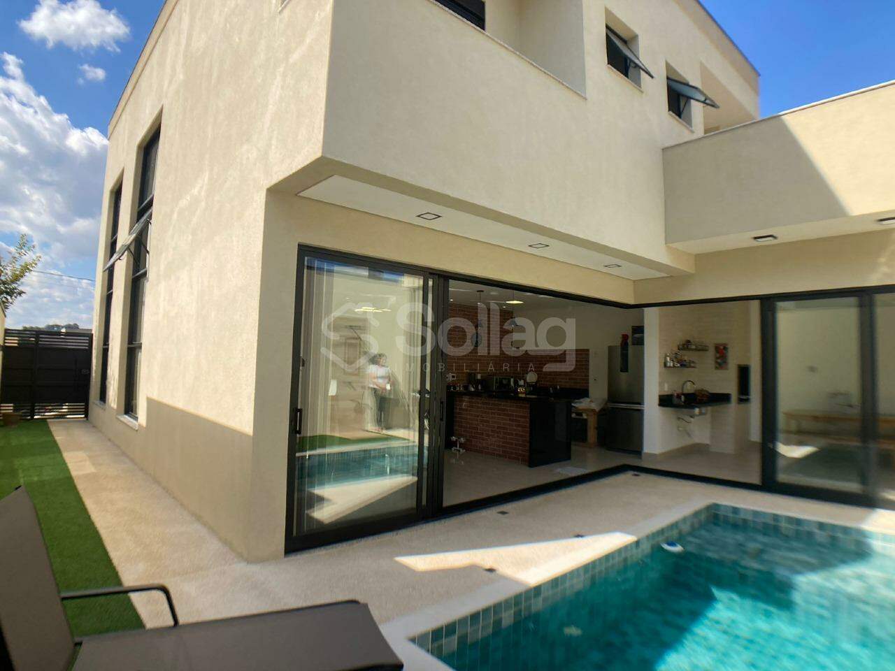 Casa à venda no Pinheirinho: 