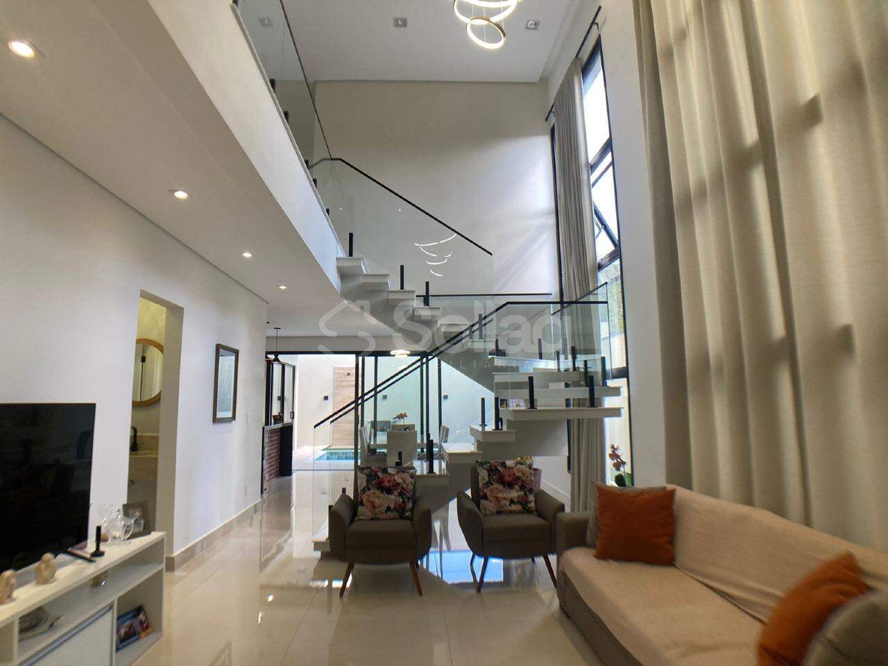 Casa à venda no Pinheirinho: 