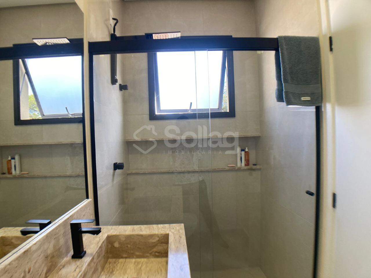 Casa à venda no Pinheirinho: 