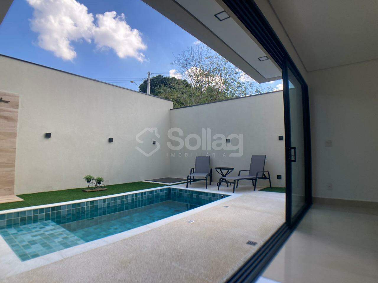 Casa à venda no Pinheirinho: 