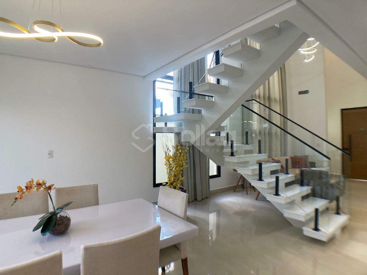 Casa à venda no Pinheirinho: 
