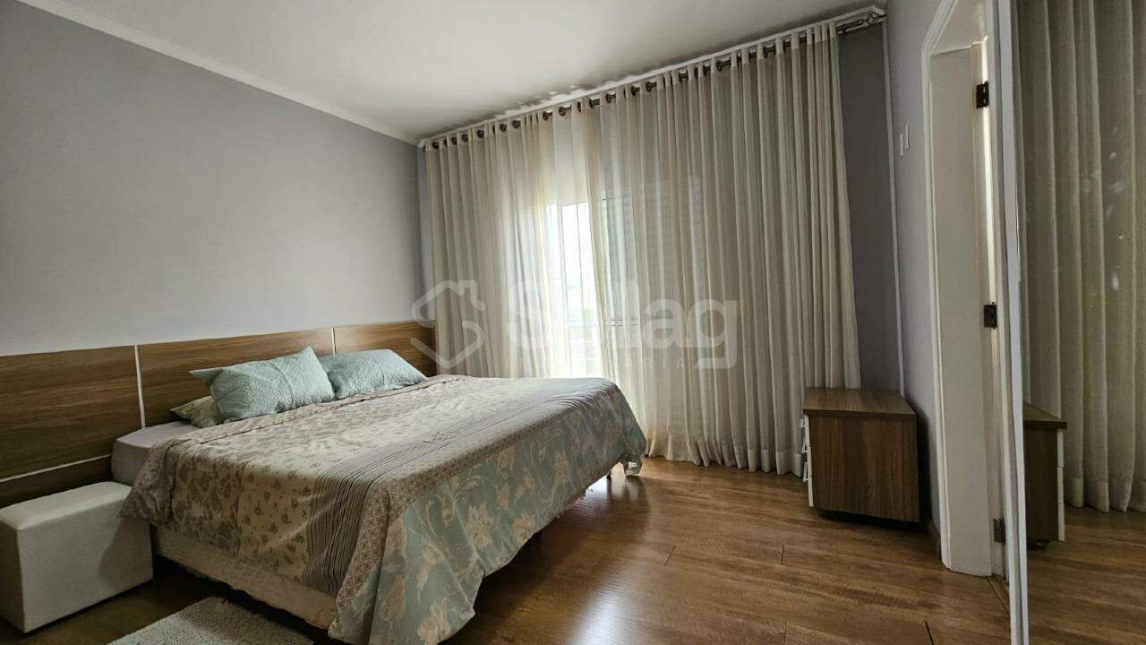 Casa em condomínio à venda no Condomínio Terras de São Francisco: 