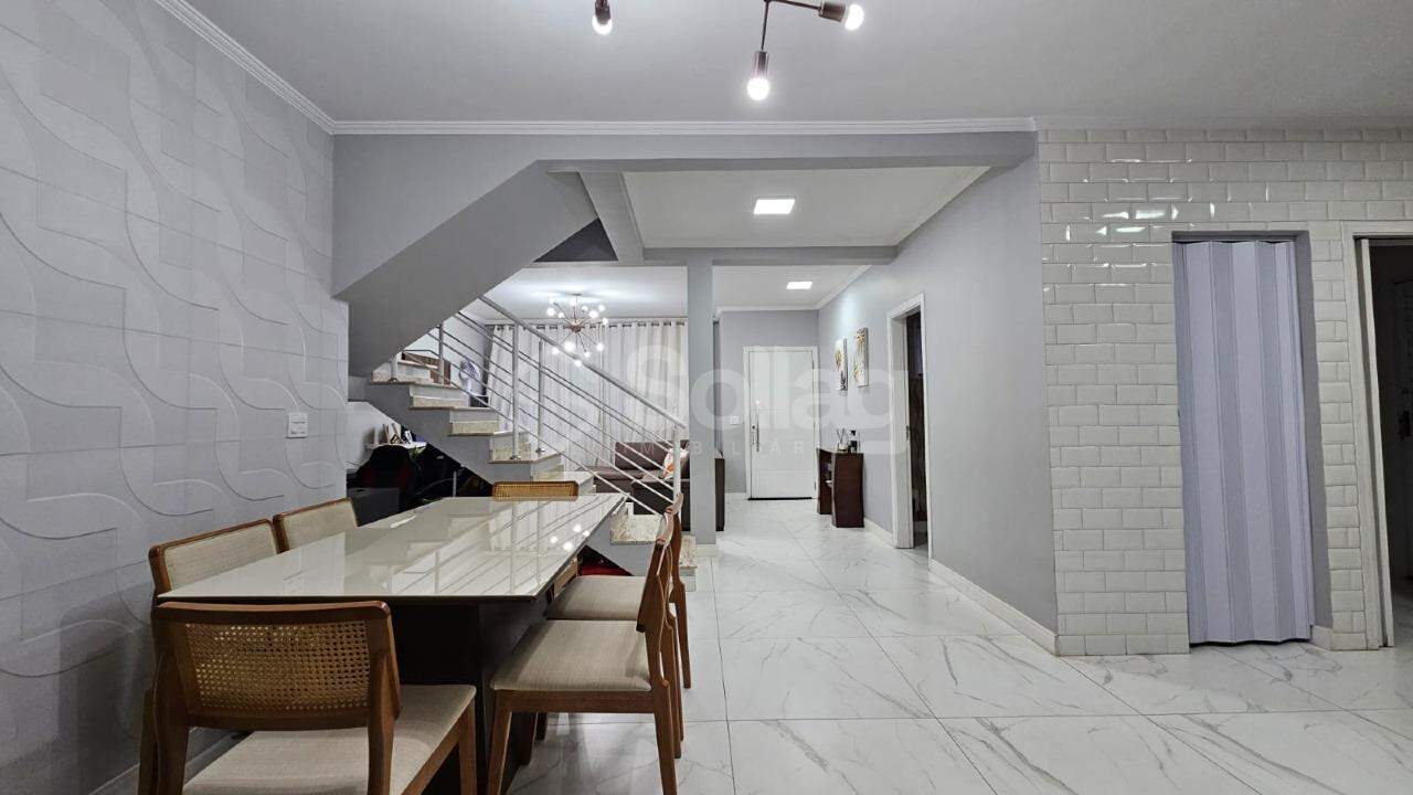 Casa em condomínio à venda no Condomínio Terras de São Francisco: 