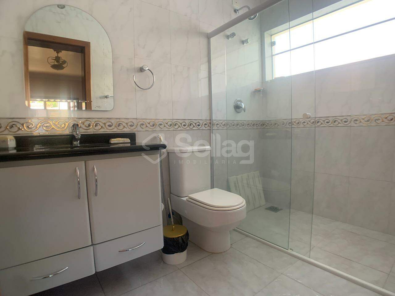 Casa em condomínio à venda no Condomínio Chácaras do Lago: 