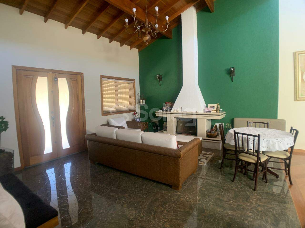 Casa em condomínio à venda no Condomínio Chácaras do Lago: 