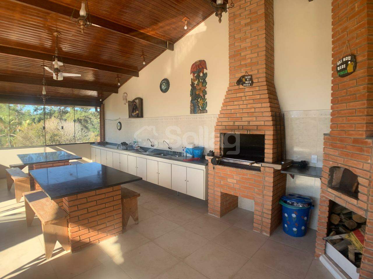 Casa em condomínio à venda no Condomínio Chácaras do Lago: 