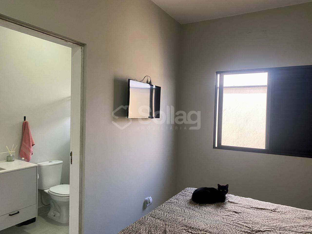 Casa à venda no Pinheirinho: 