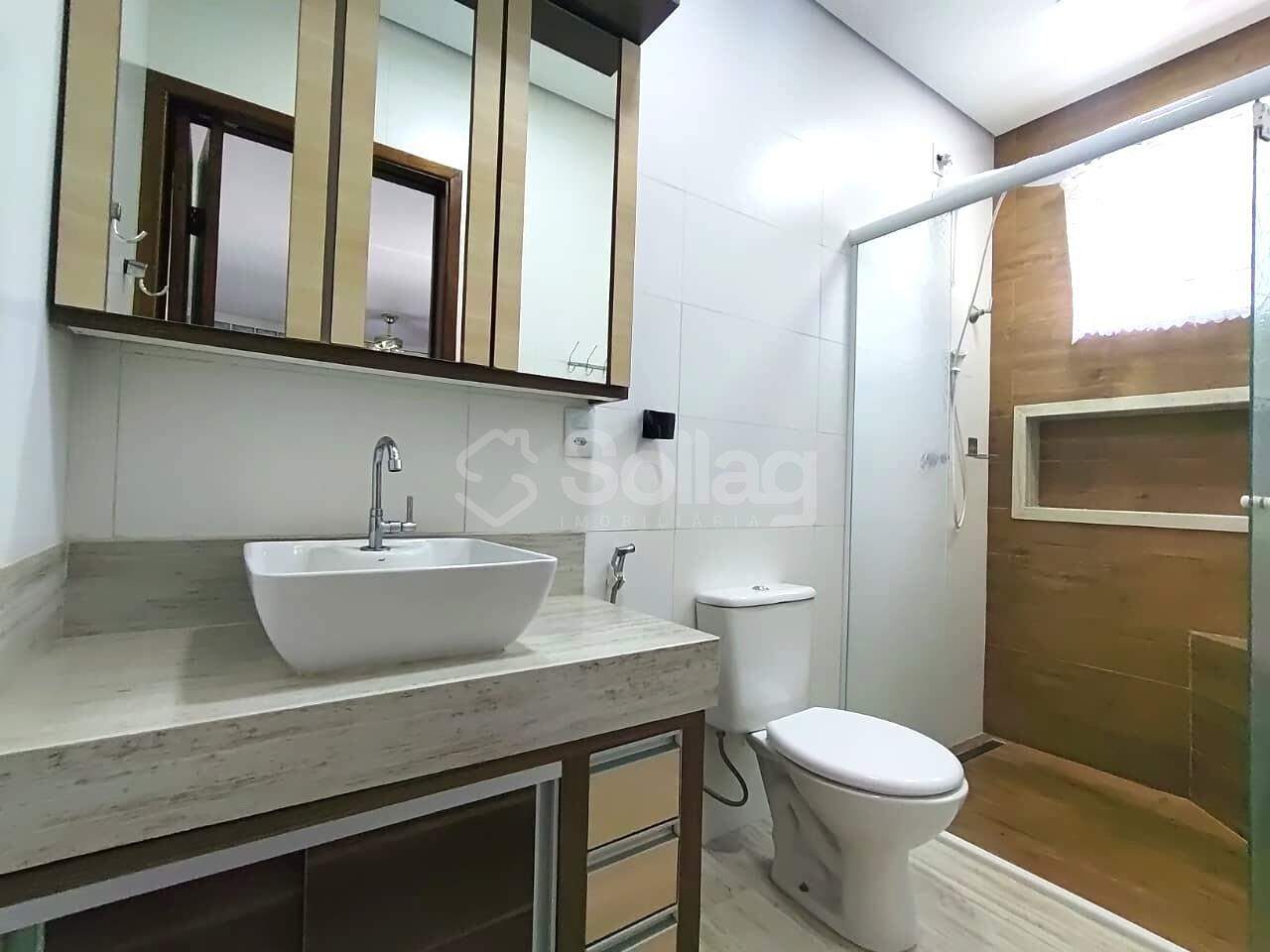 Casa para aluguel no João XXIII: 