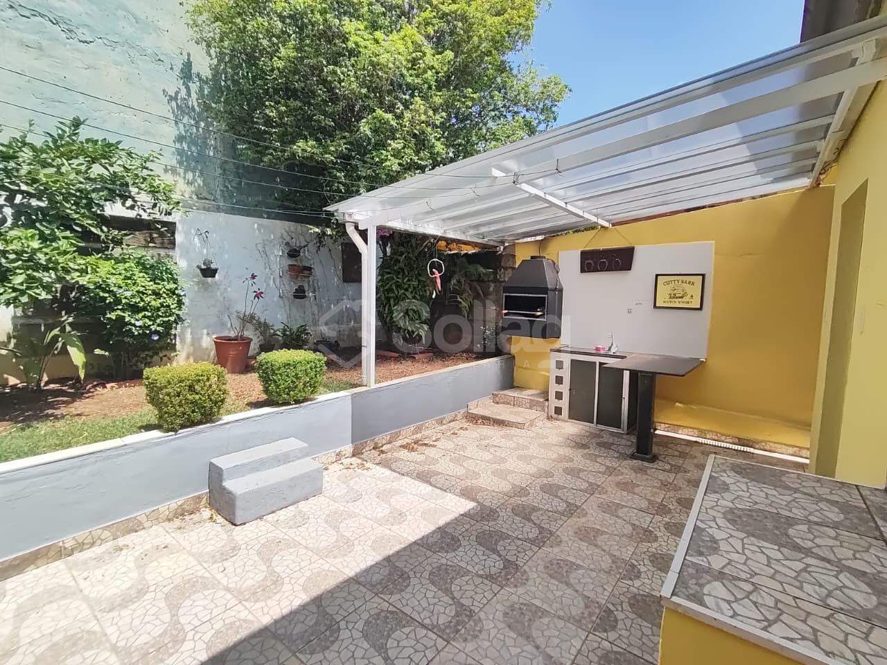 Casa para aluguel no João XXIII: 