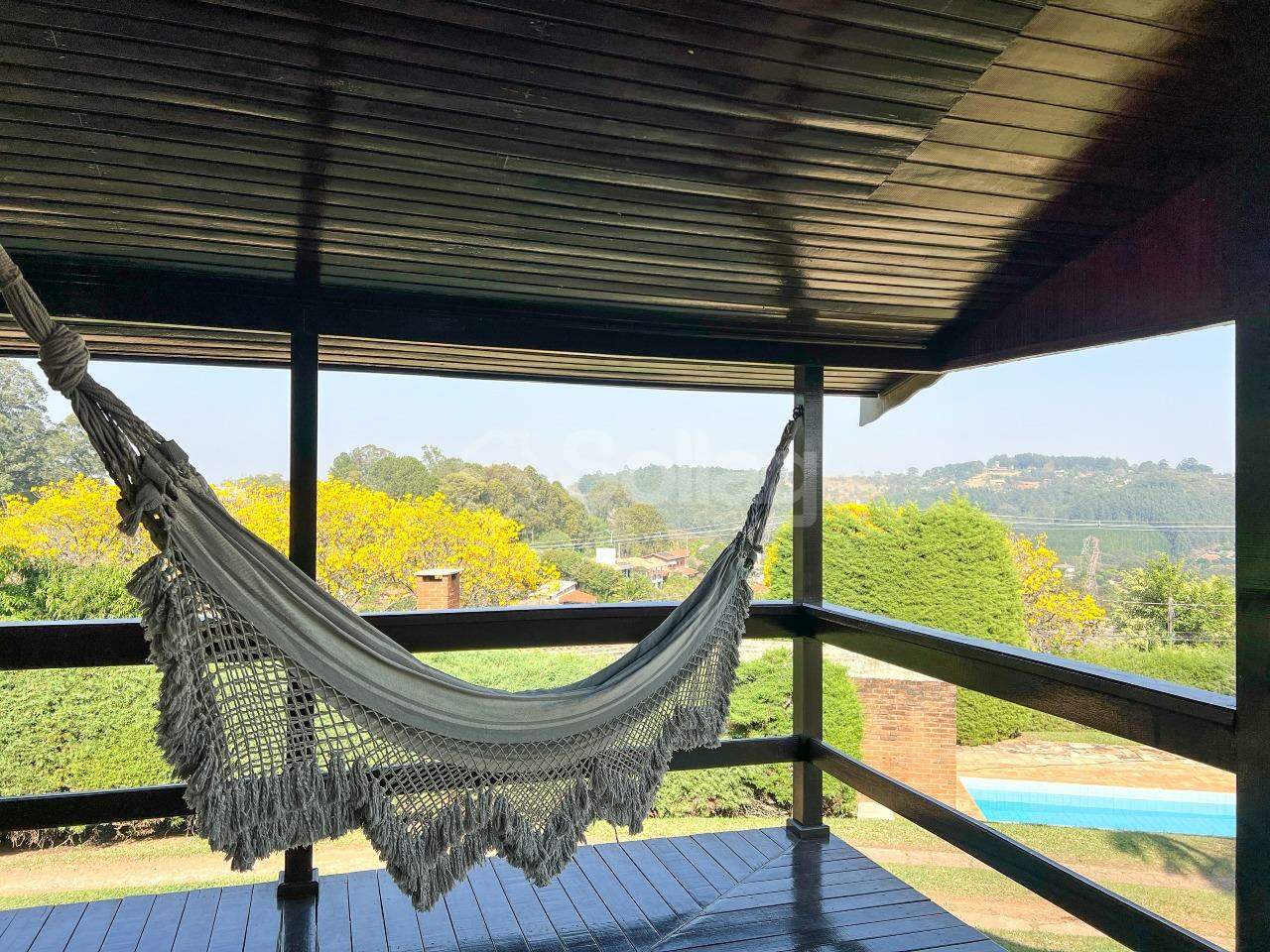 Casa em condomínio à venda no Condomínio Vale da Santa Fé: