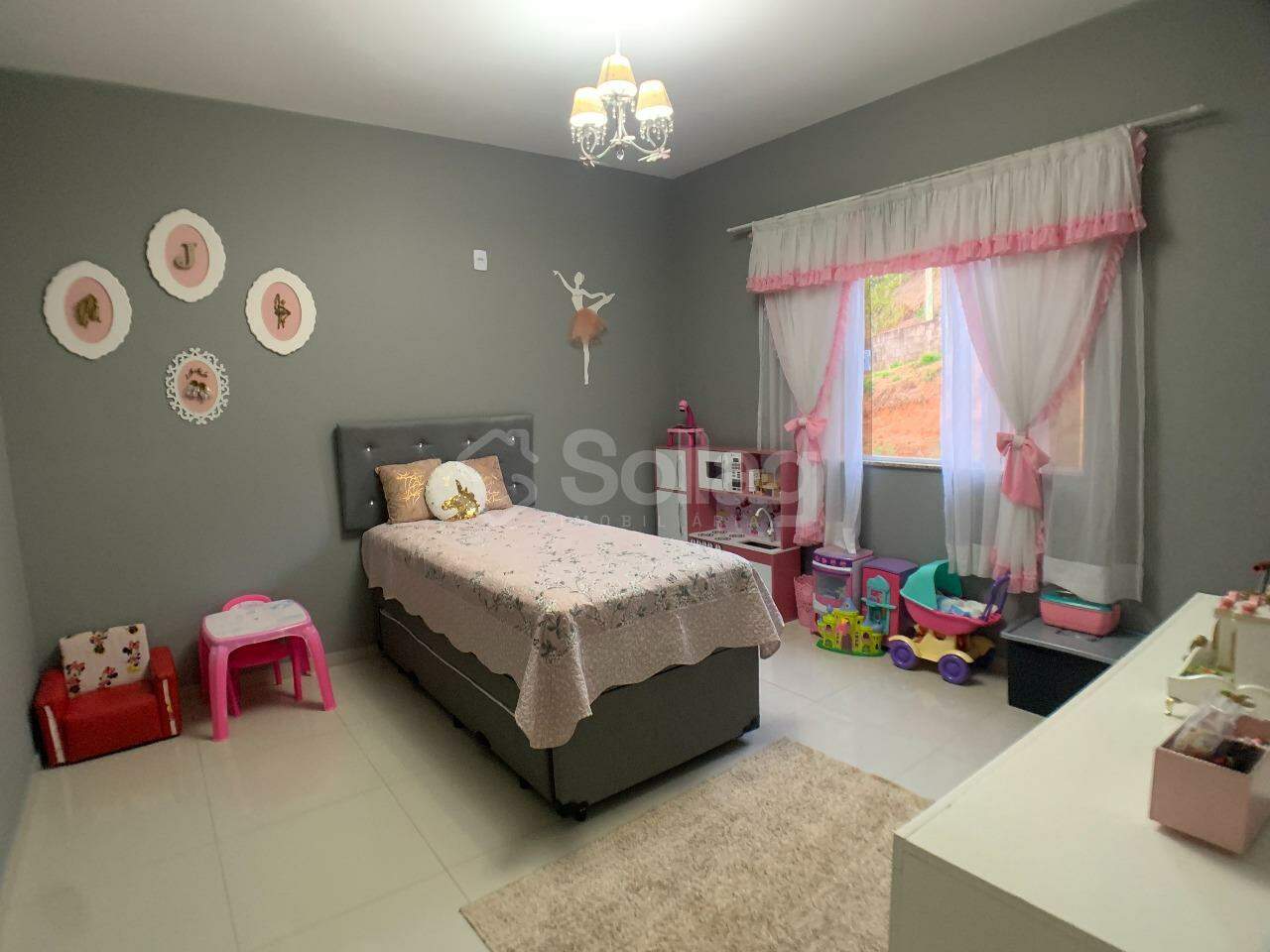 Casa à venda no Arataba II: