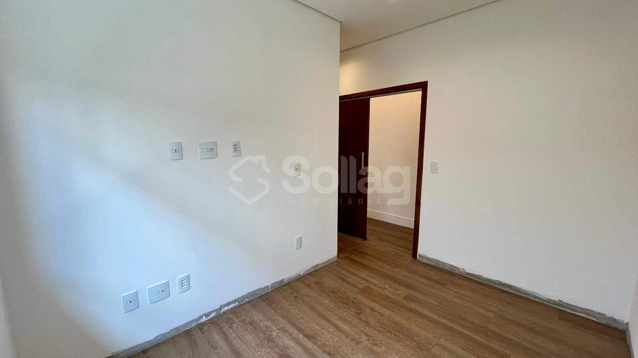 Casa em condomínio à venda no Residencial Portal do Bosque: 