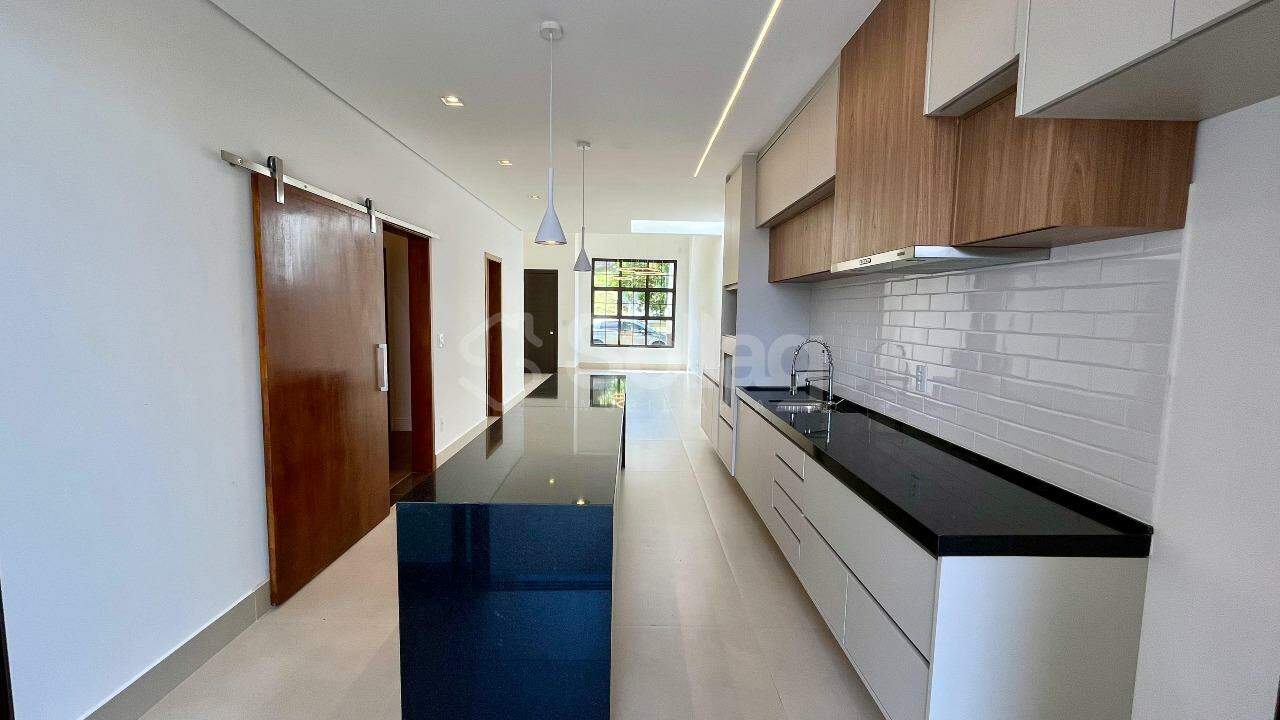 Casa em condomínio à venda no Residencial Portal do Bosque: