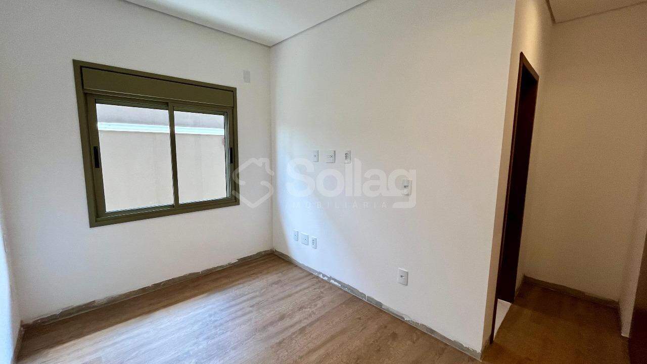 Casa em condomínio à venda no Residencial Portal do Bosque: 