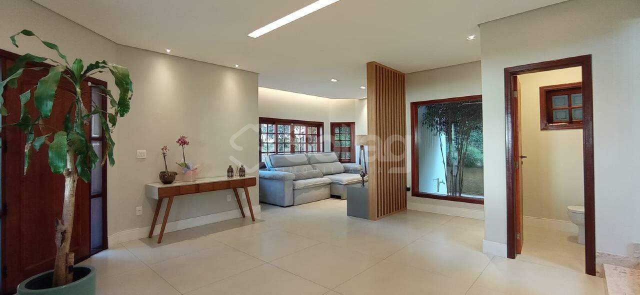 Casa em condomínio à venda no Condomínio Vivenda das Vinhas: