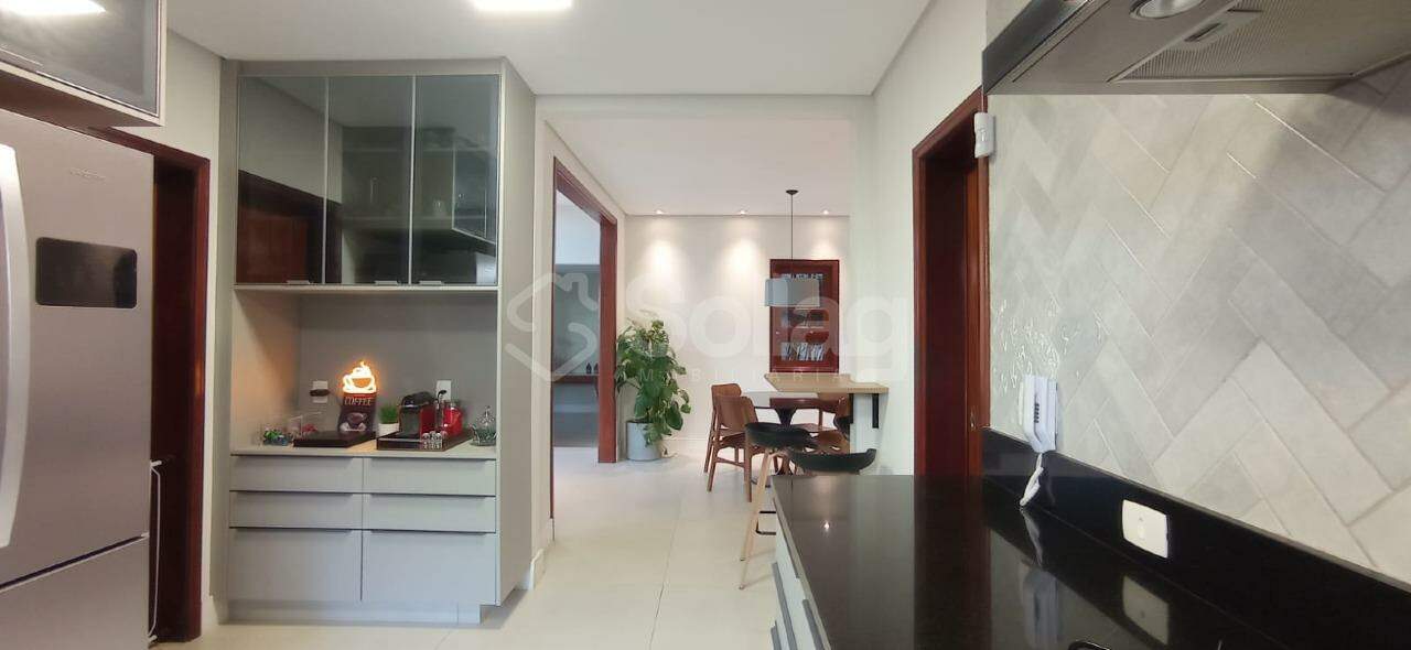 Casa em condomínio à venda no Condomínio Vivenda das Vinhas: