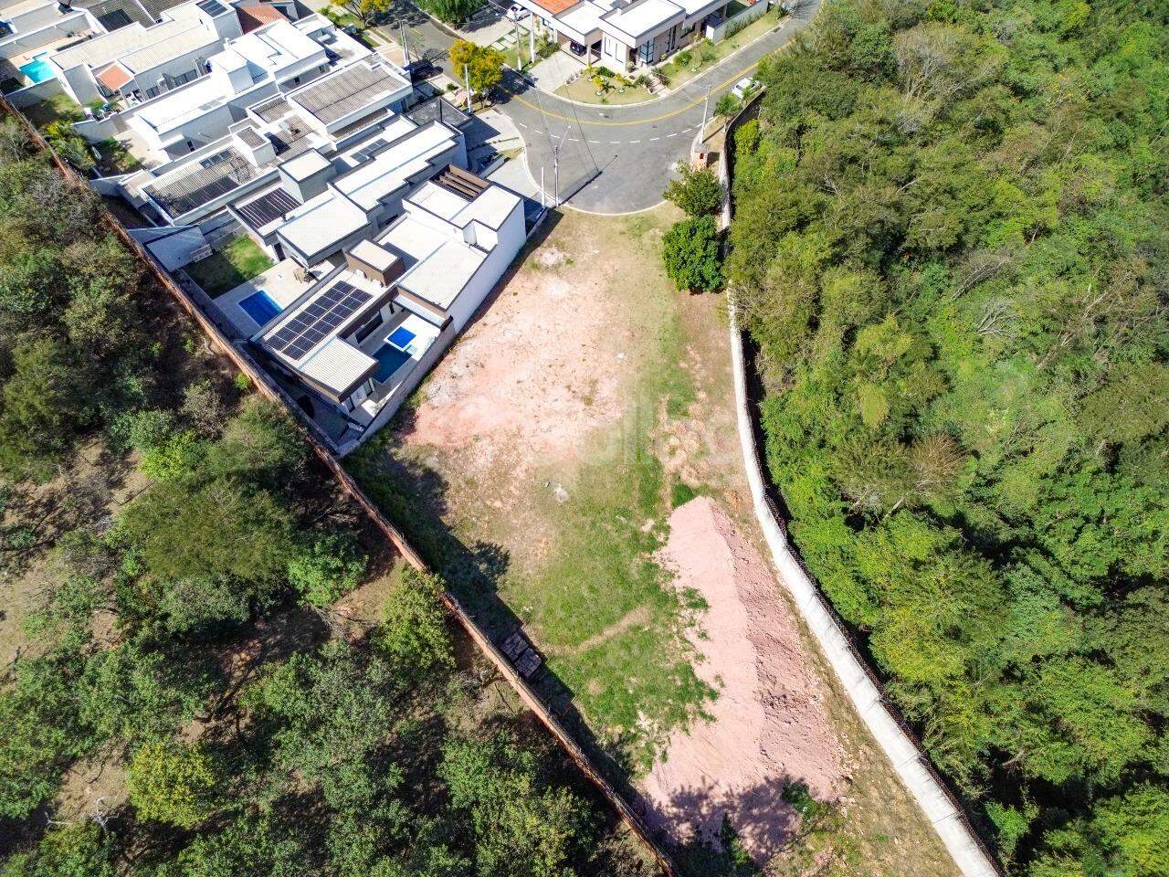 Terreno em condomínio à venda no Condomínio Bosque dos Cambarás: 