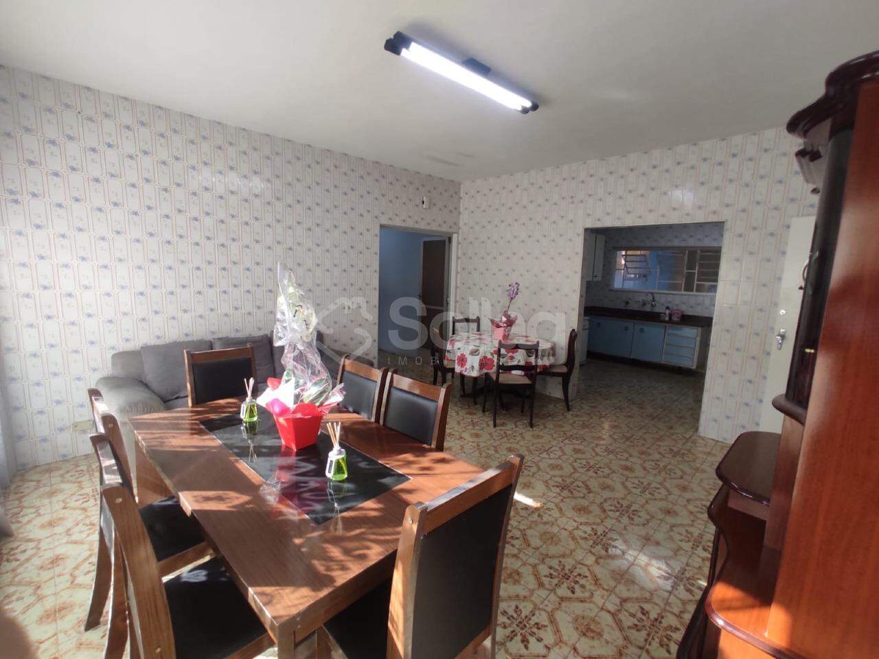 Casa à venda no Centro: