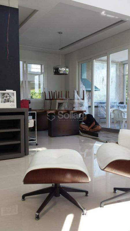 Casa em condomínio à venda no Condomínio Recanto dos Paturis: 