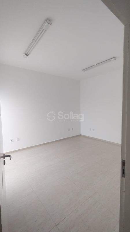 Sala para aluguel no Santa Rosa: 