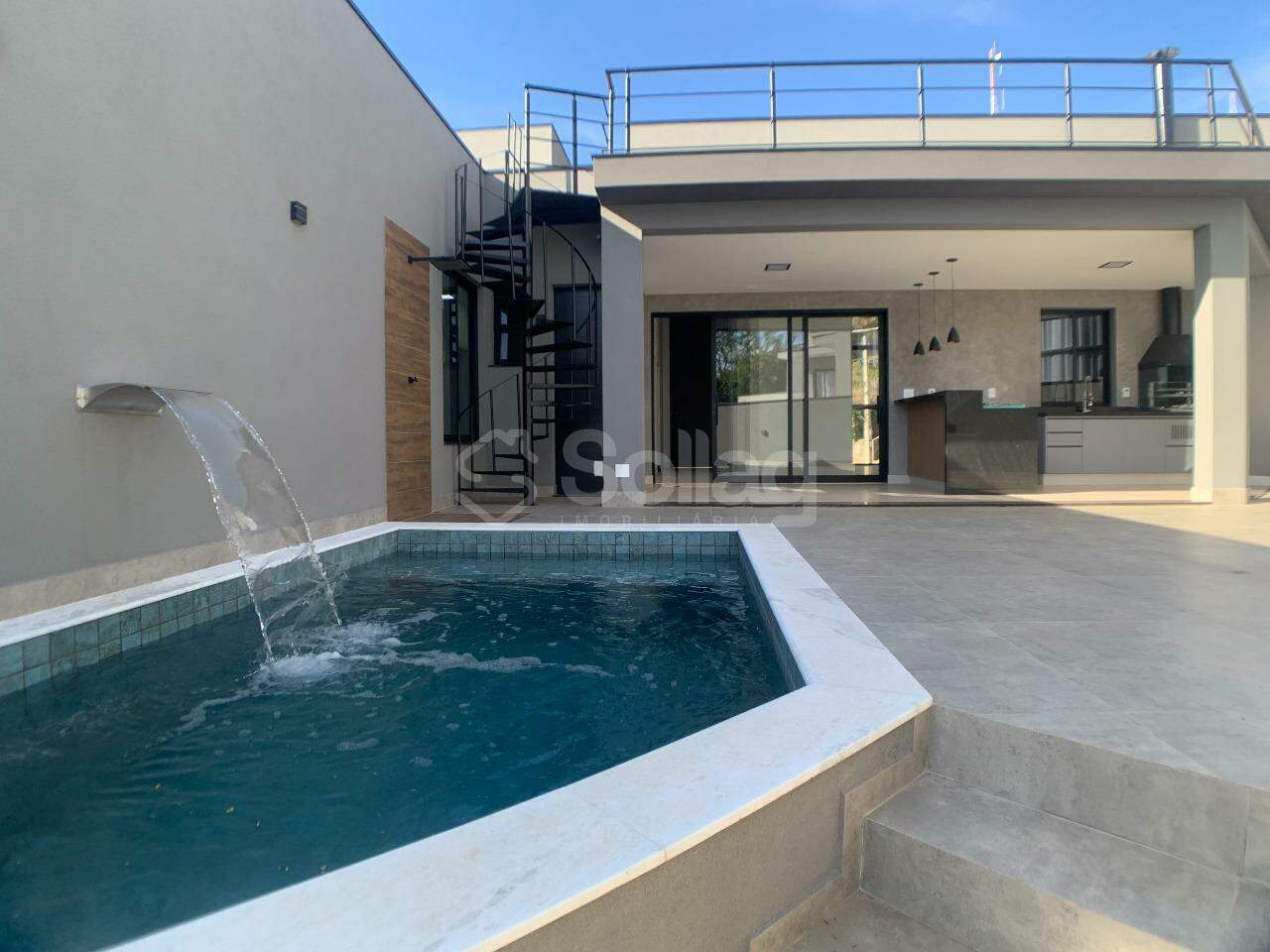 Casa em condomínio à venda no Condomínio Portal do Jequitibá: 