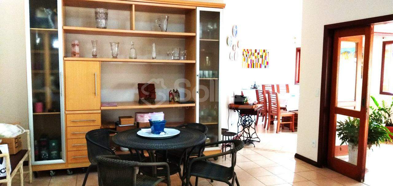 Casa em condomínio à venda no Condomínio Jardim Paulista I: 