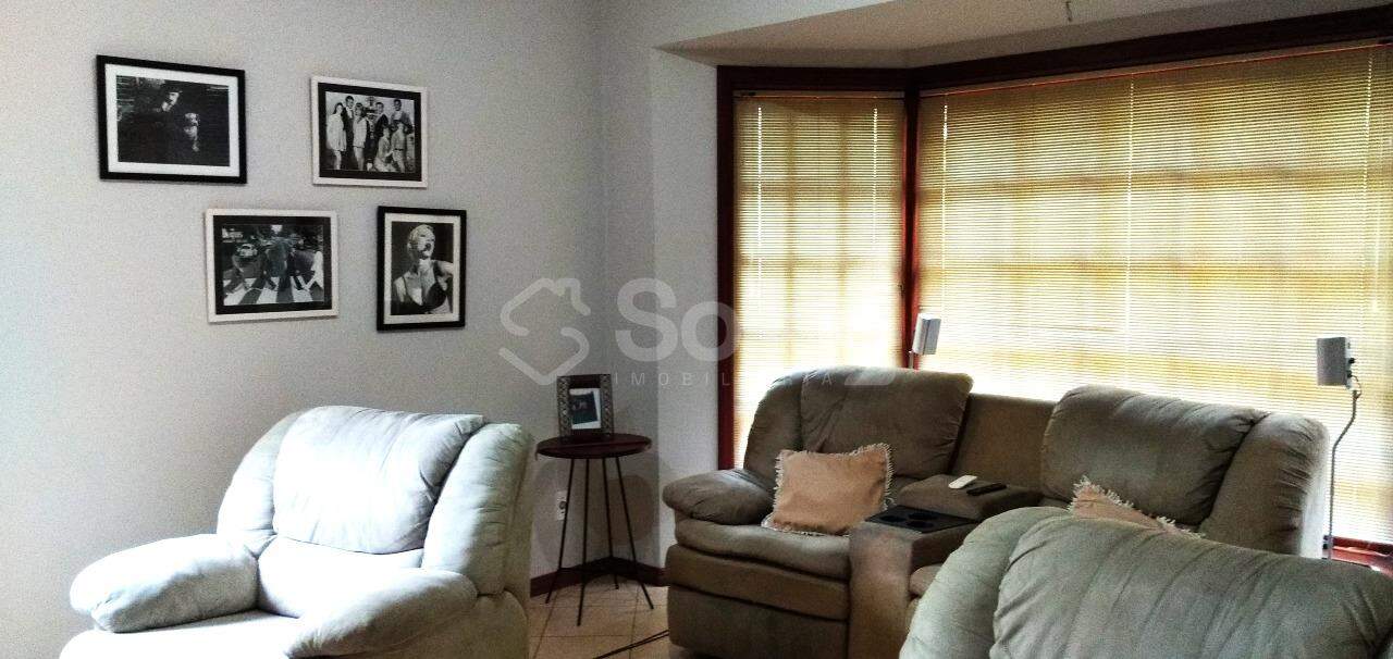 Casa em condomínio à venda no Condomínio Jardim Paulista I: 