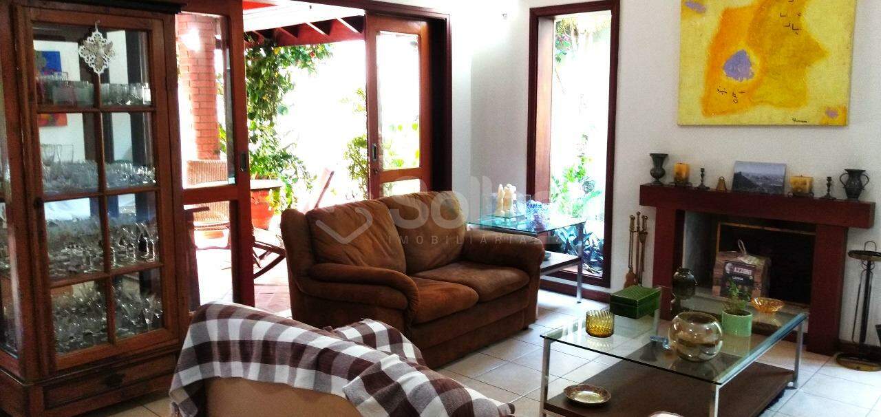 Casa em condomínio à venda no Condomínio Jardim Paulista I: 