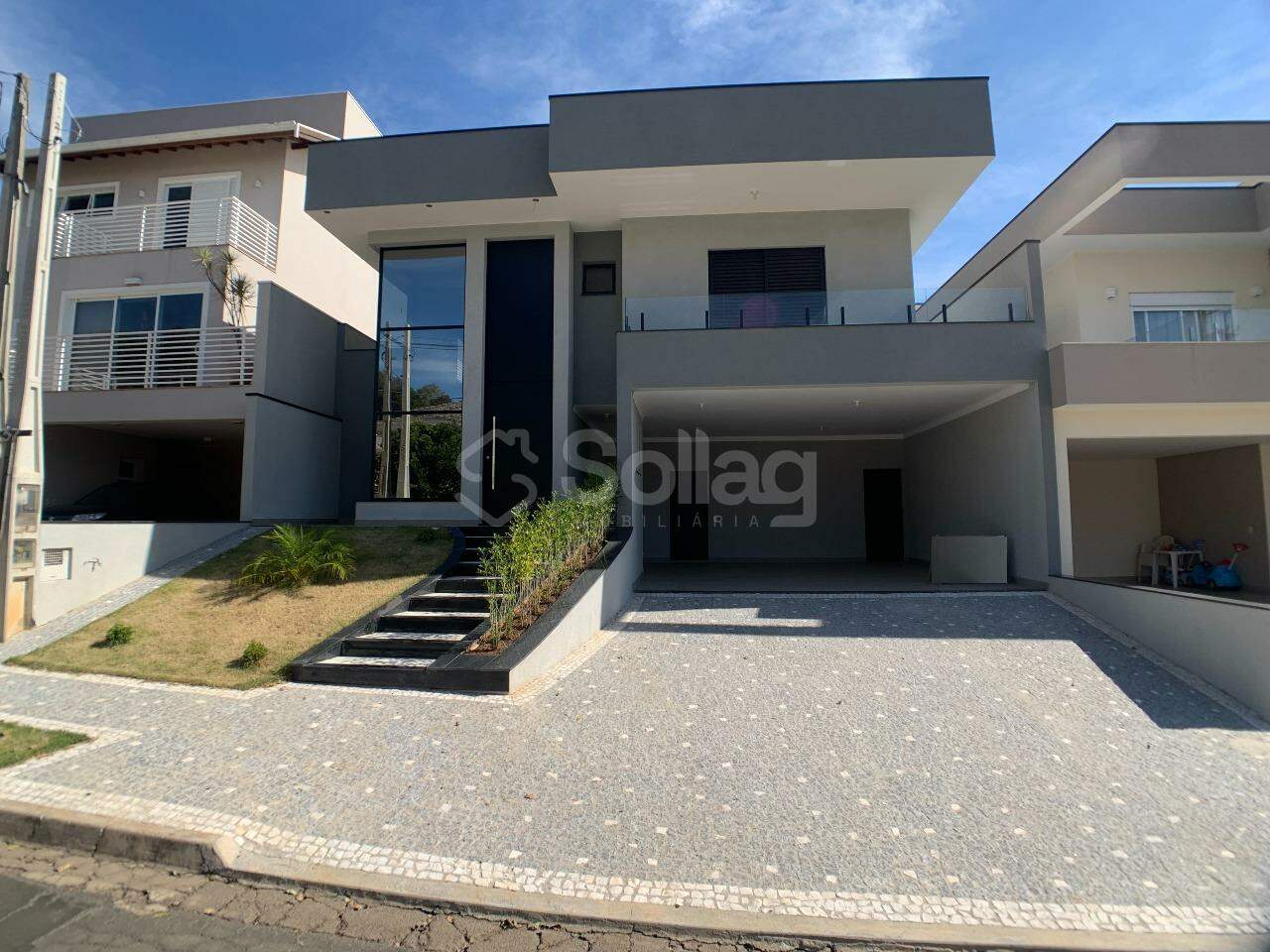 Casa em condomínio à venda no Condomínio Portal do Jequitibá: 