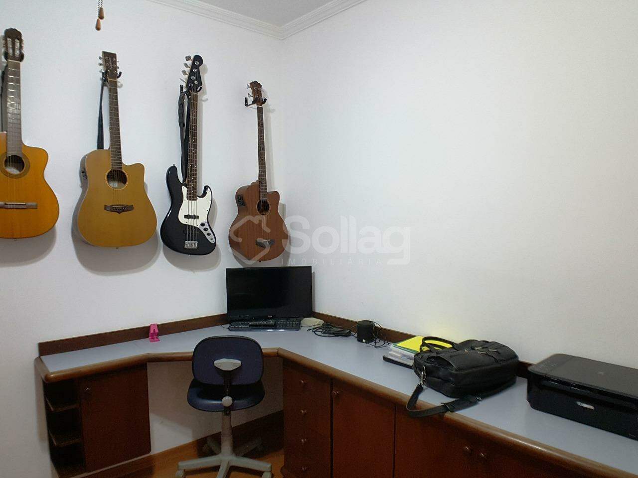 Casa em condomínio à venda no Condomínio Recanto dos Paturis: