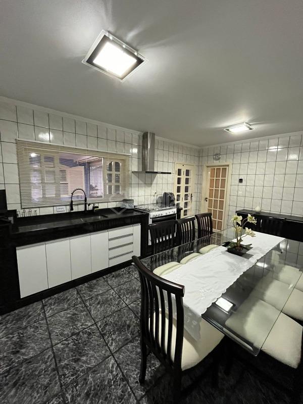 Casa à venda no Jardim Centenário: 