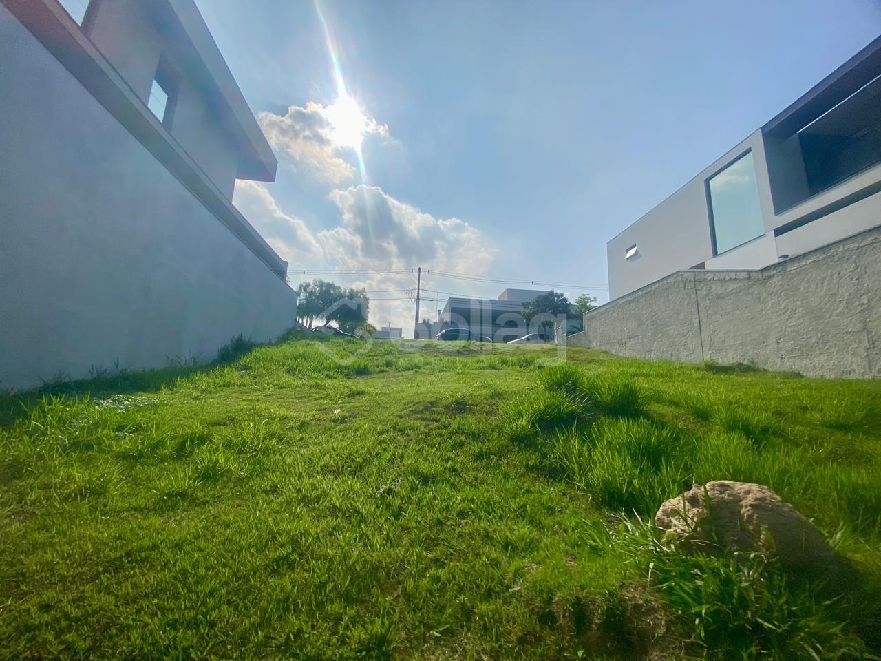 Terreno em condomínio à venda no Loteamento Reserva das Palmeiras: