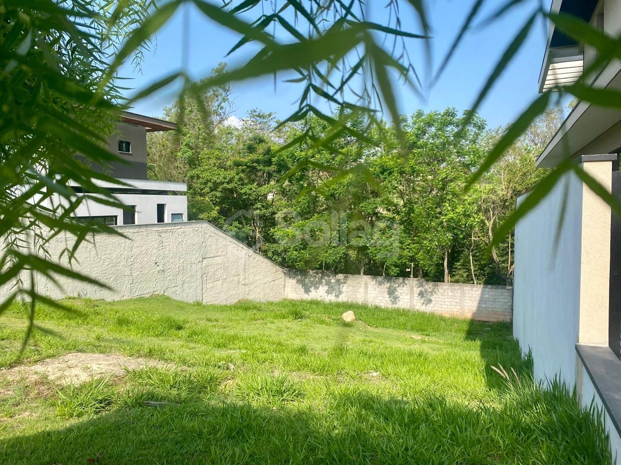 Terreno em condomínio à venda no Loteamento Reserva das Palmeiras: