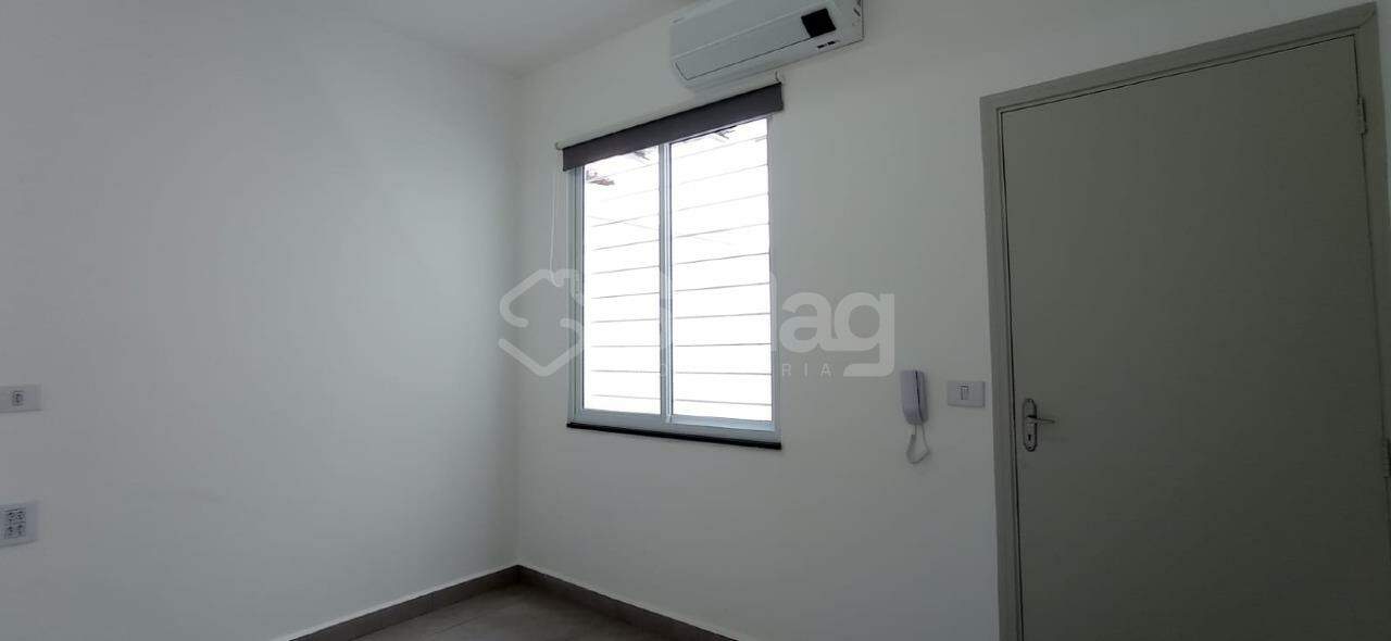 Sala para aluguel no Centro: 