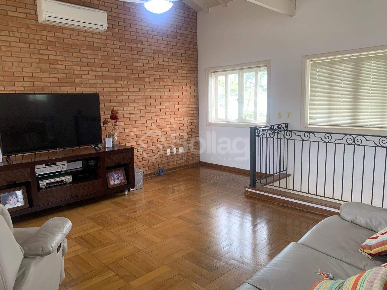 Casa em condomínio à venda no Condomínio São Joaquim: 