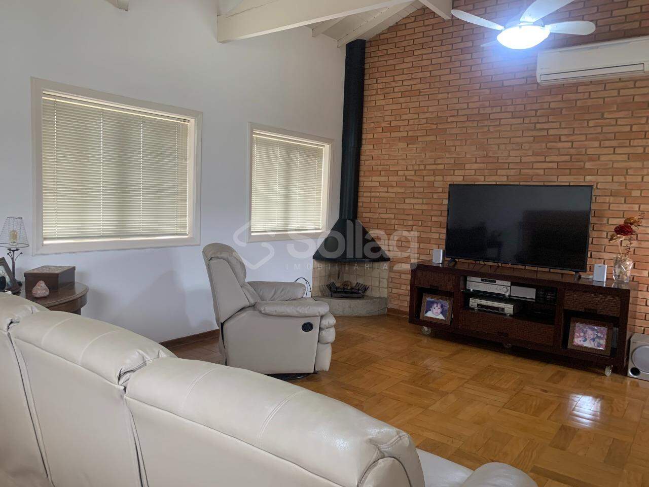 Casa em condomínio à venda no Condomínio São Joaquim: 