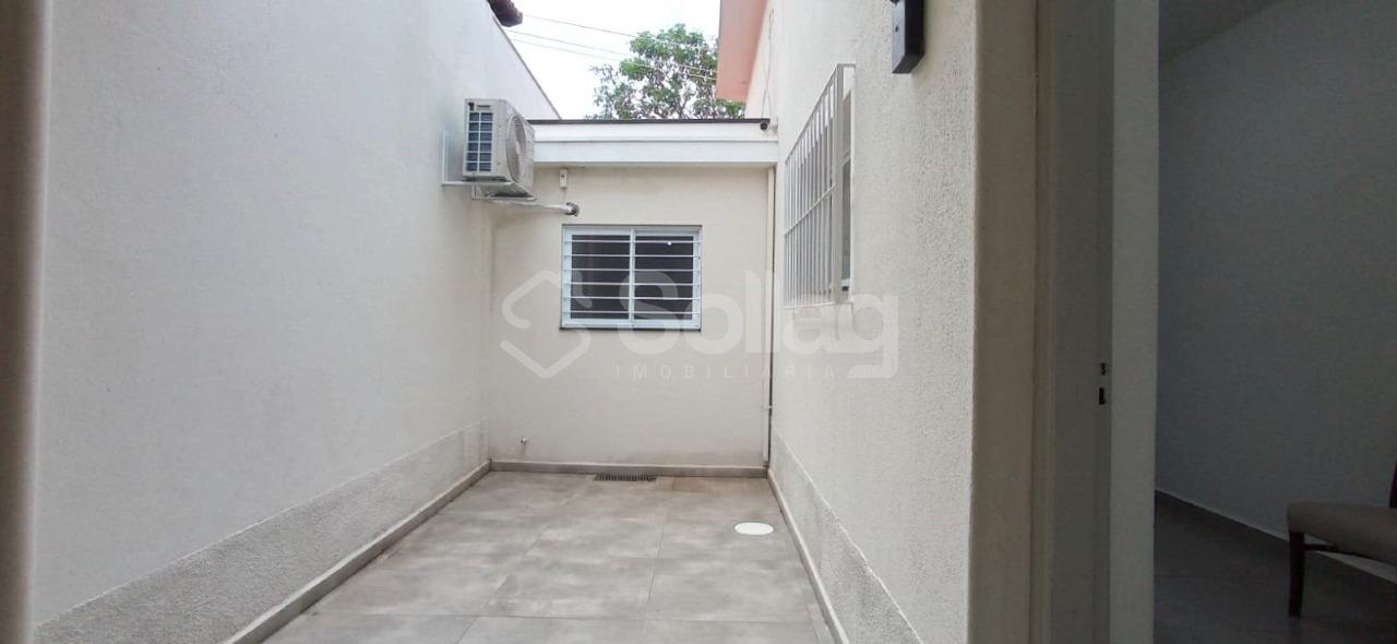 Sala para aluguel no Centro: 