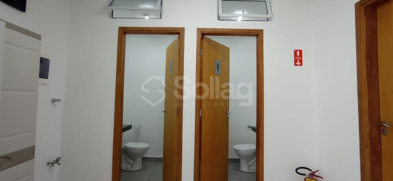 Sala para aluguel no Centro: 