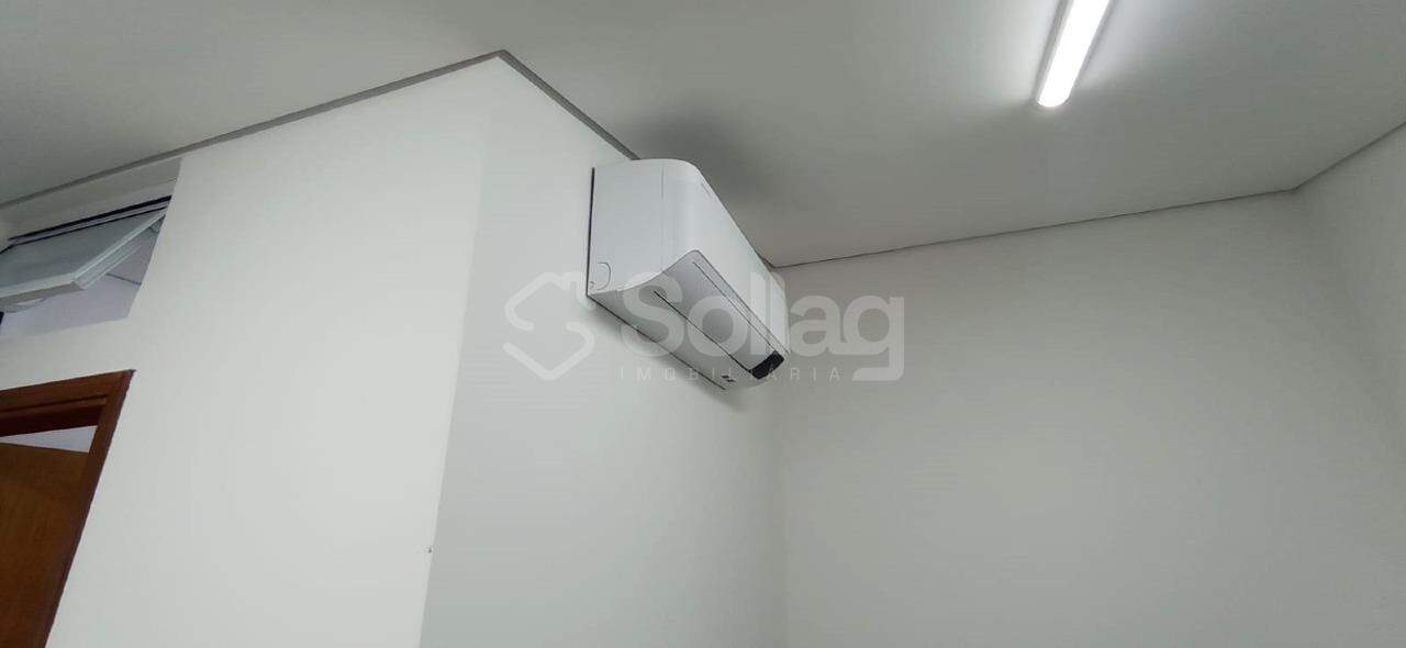 Sala para aluguel no Centro: 