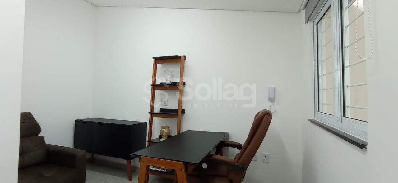 Sala para aluguel no Centro: 