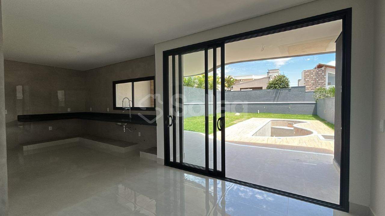 Casa em condomínio à venda no Condomínio Reserva dos Vinhedos: 