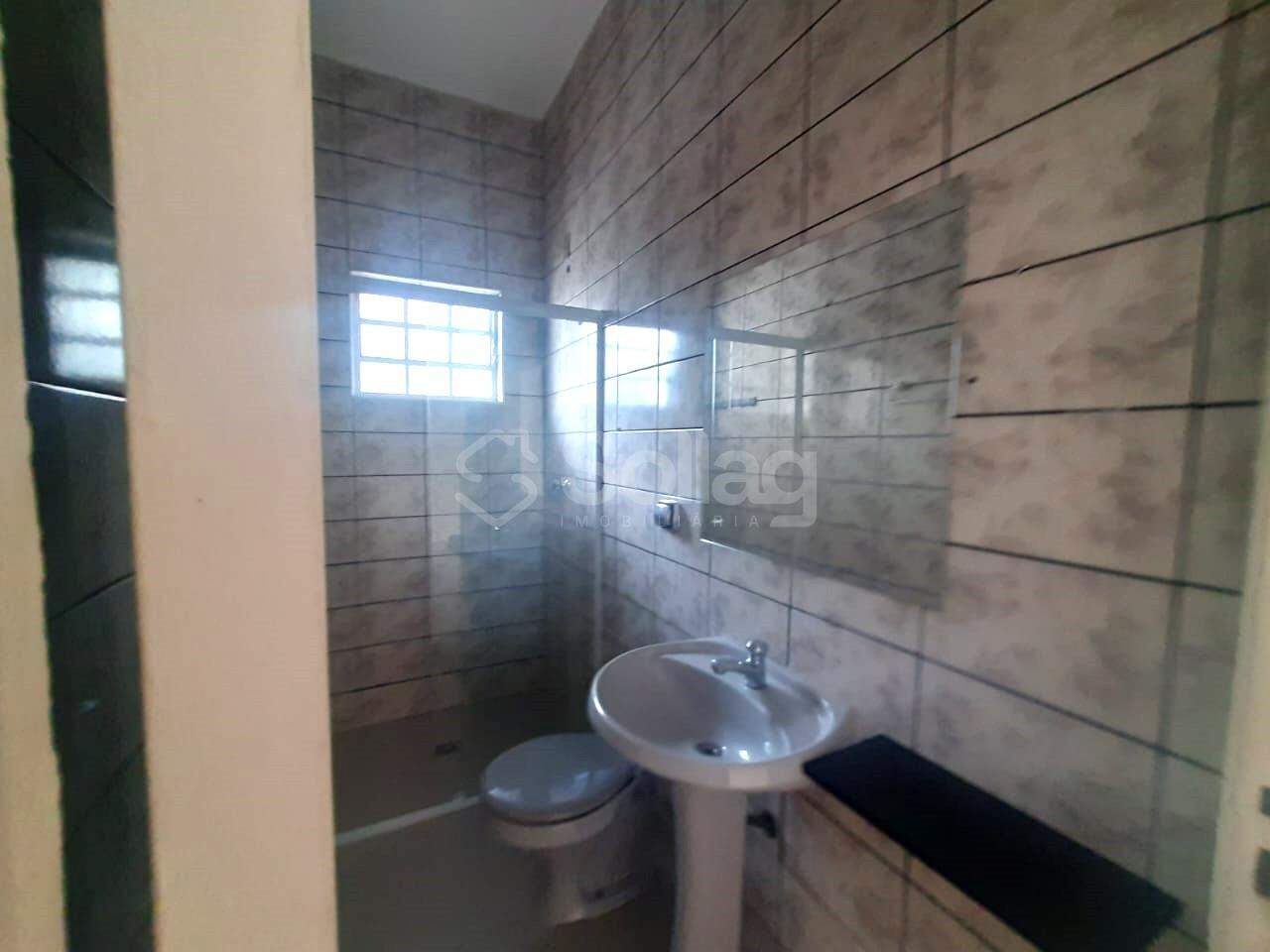 Sala para aluguel no Centro: 