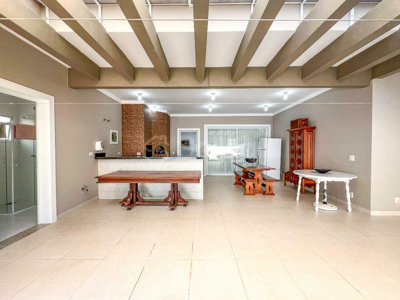 Casa em condomínio à venda no Condomínio Ipê Velho: 