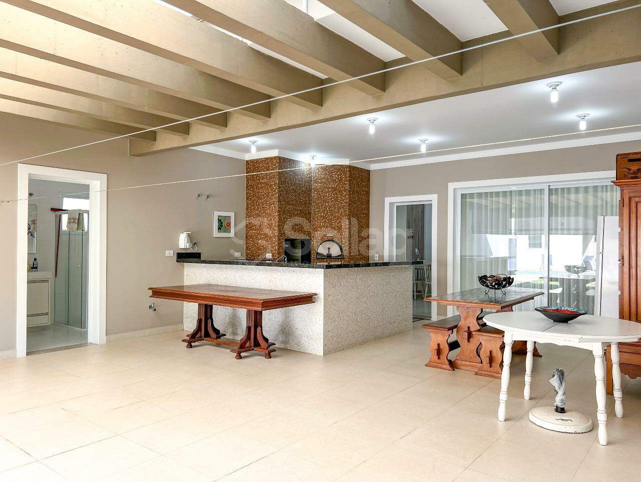 Casa em condomínio à venda no Condomínio Ipê Velho: 