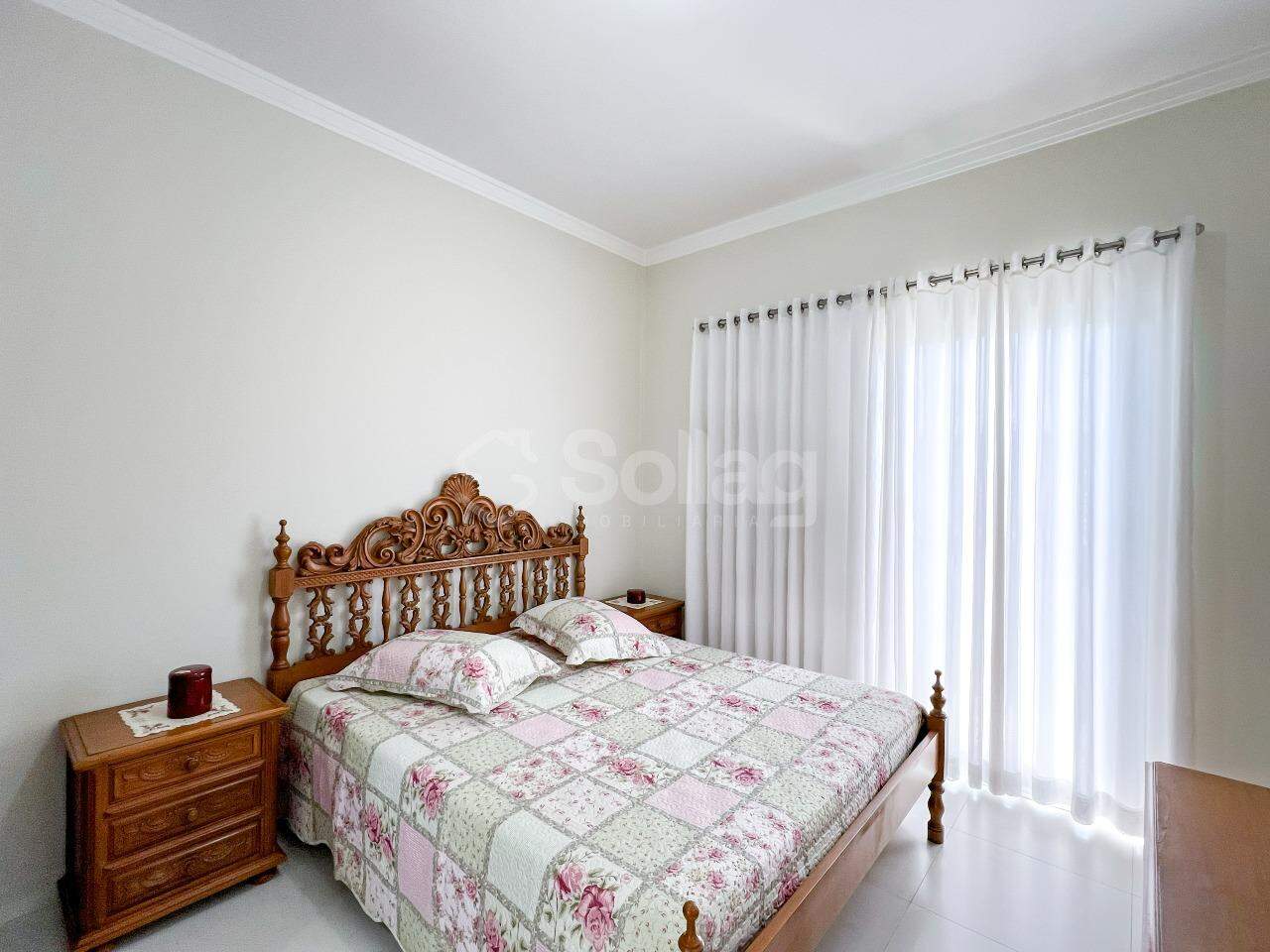 Casa em condomínio à venda no Condomínio Ipê Velho: 