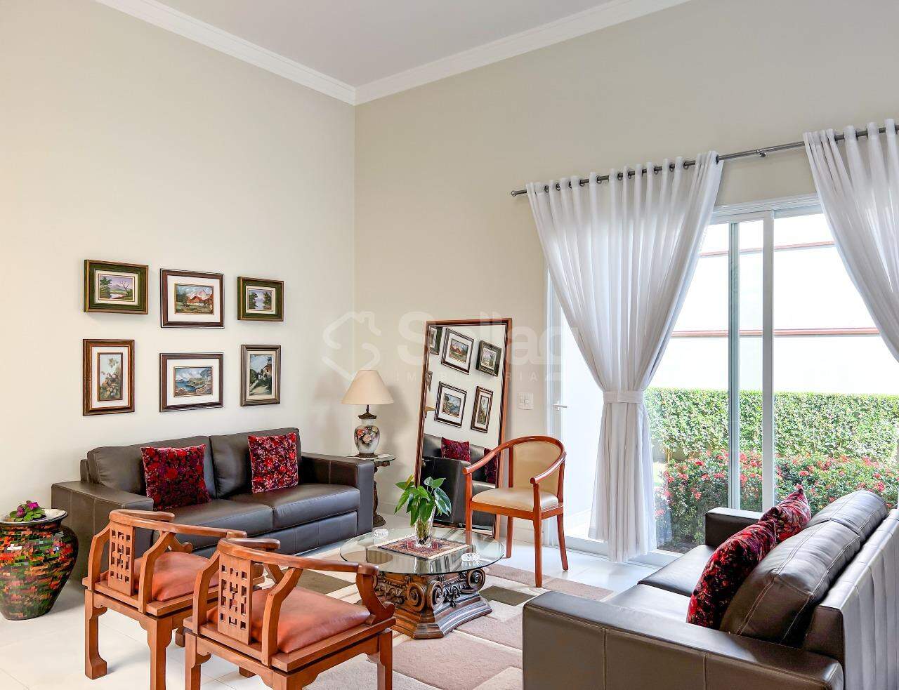 Casa em condomínio à venda no Condomínio Ipê Velho: 