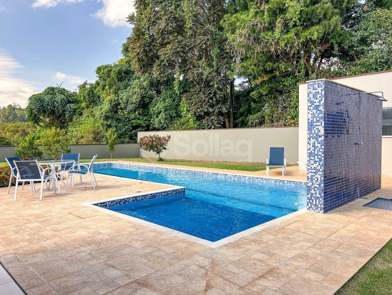 Casa em condomínio à venda no Condomínio Ipê Velho: 