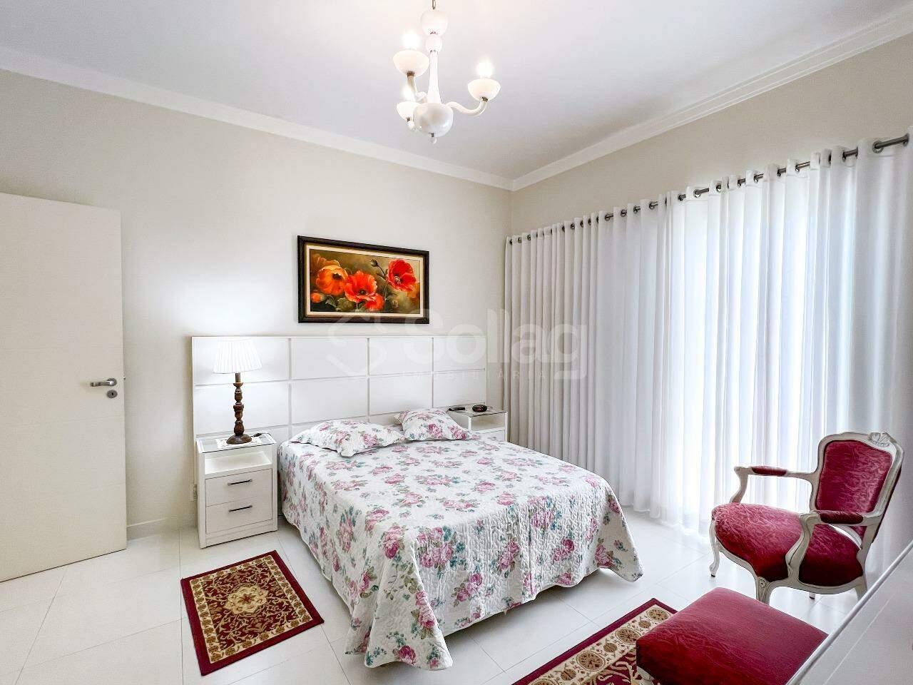 Casa em condomínio à venda no Condomínio Ipê Velho: 